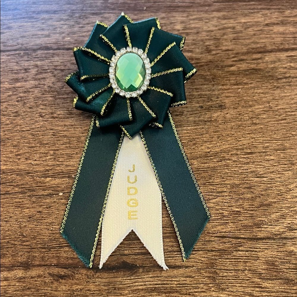 Elegant Green Ribbon Judge Brooch